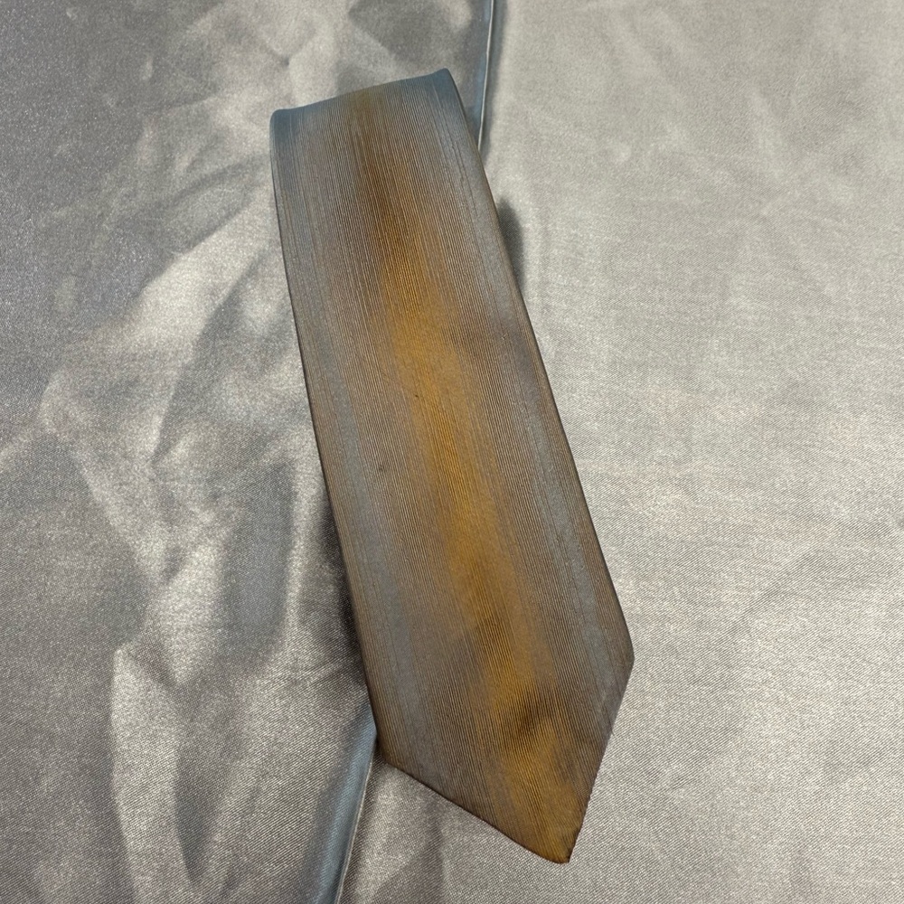 Executive Neckwear Gold & Gray Skinny Men's Tie All Silk Wm.H.Block Indianapolis - Picture 1 of 8